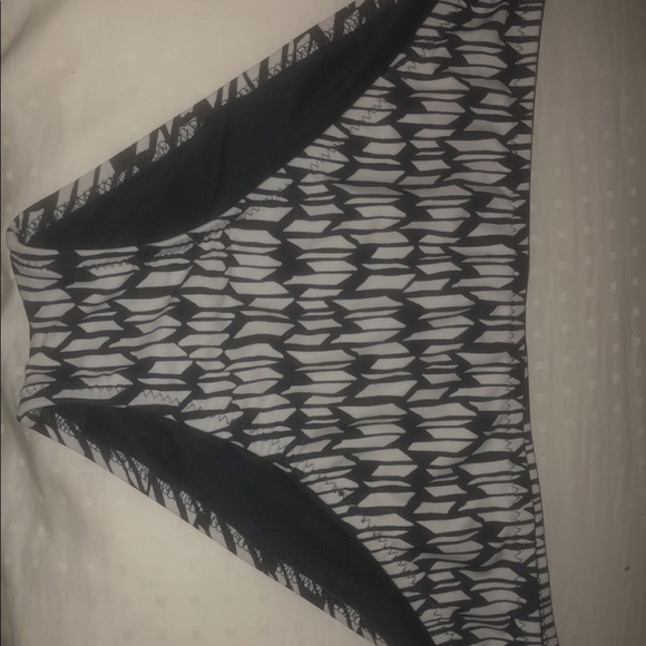 Swimsuit - Picture 2 of 5